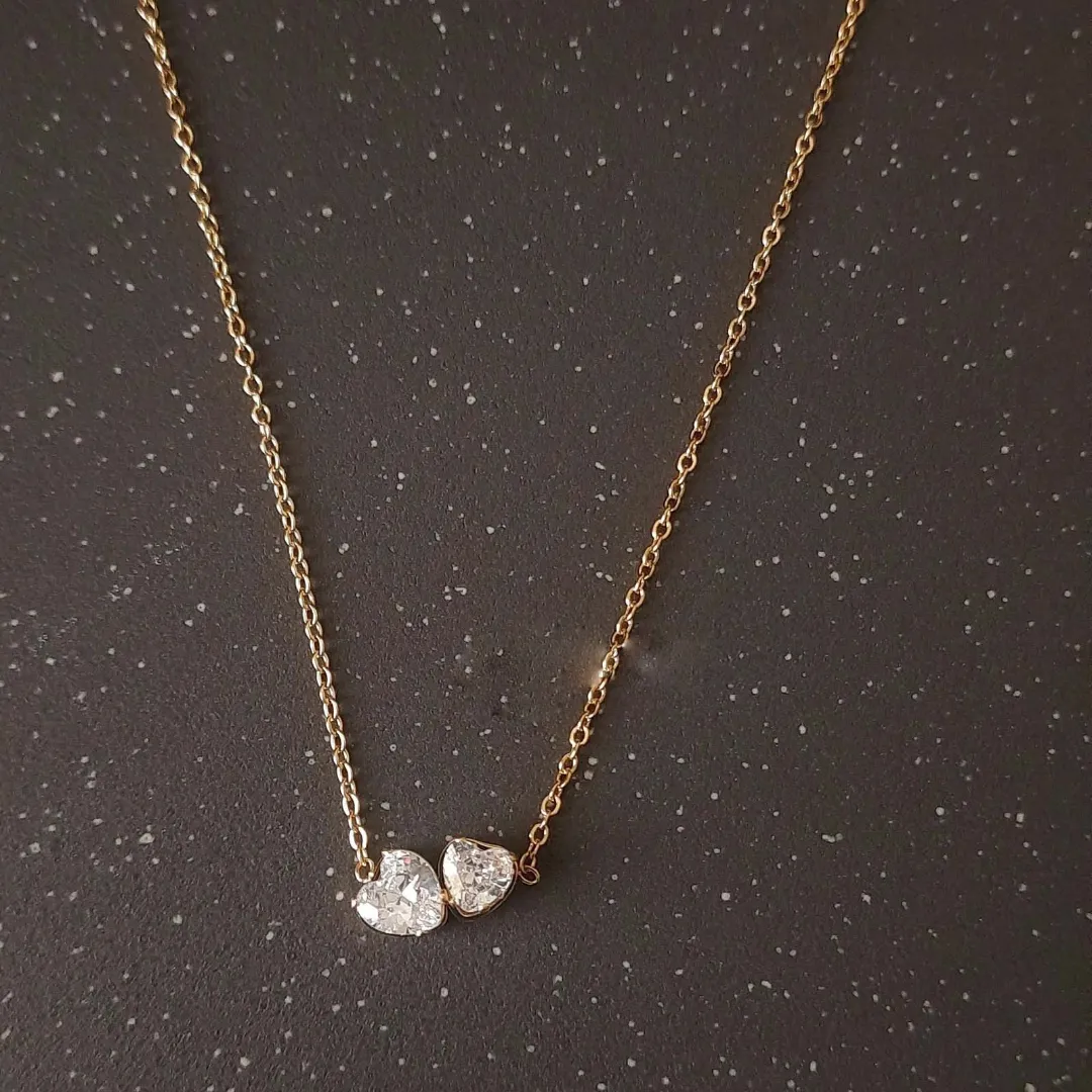 /public/photos/live/Double Heart Cut Moissanite Wedding Pendant 467 (2).webp